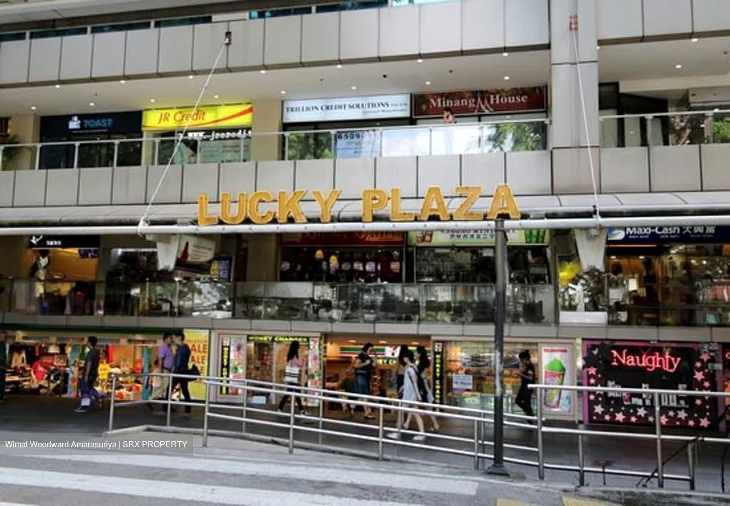 Lucky Plaza (D9), Shop House #529164331